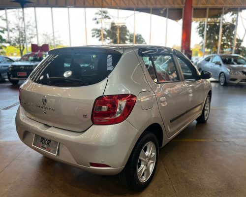 322951-renault-sandero-20240903204242319901