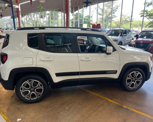 322954-jeep-renegade-20240808190502435289