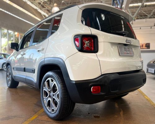 322954-jeep-renegade-20240808190506185721