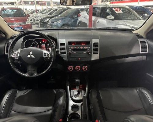 324819-mitsubishi-outlander-20240812150956161131