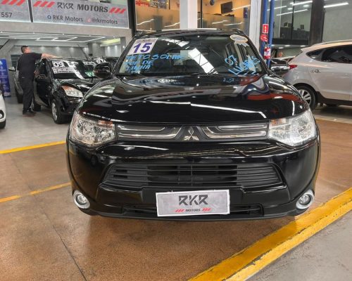 329520-mitsubishi-outlander-20231026200021491970