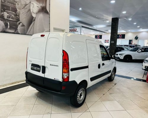 329769-renault-kangoo-20240909114524646472