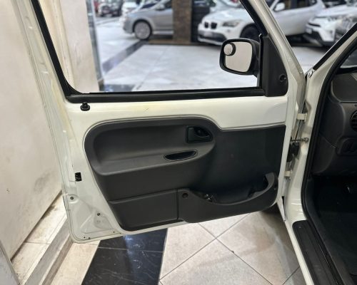 329769-renault-kangoo-20240909114526440025