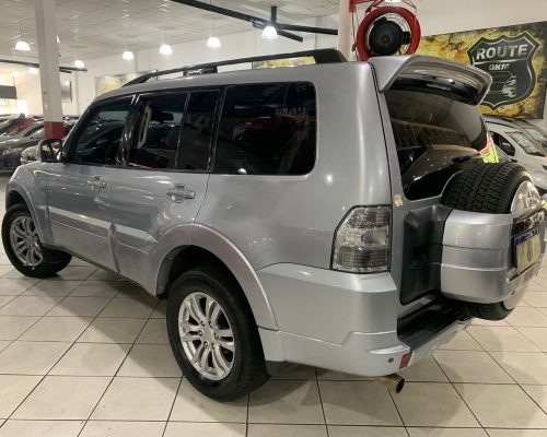 333941-mitsubishi-pajero-full-20241002190136588077