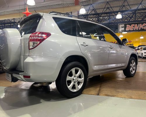 334464-toyota-rav4-20241014220440943387