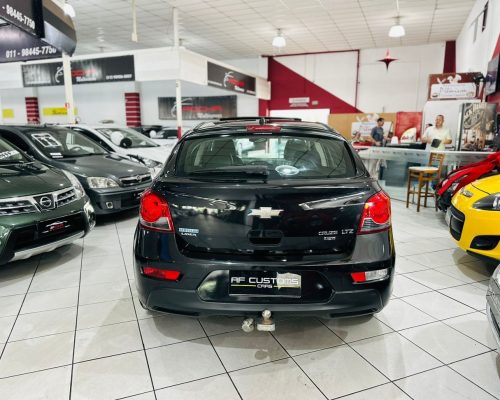 339705-chevrolet-cruze-20241106154534486445