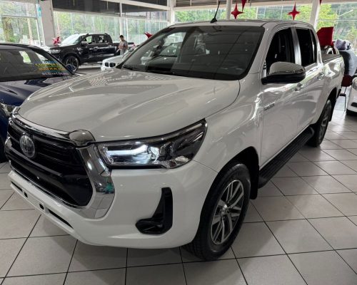 344017-toyota-hilux-20241202155154142819