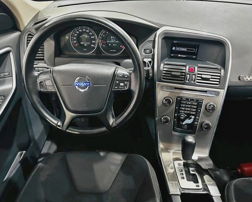 346702-volvo-xc60-20250612115623654059