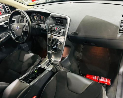 346702-volvo-xc60-20250612115624166808