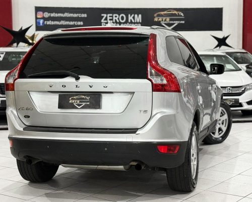 346702-volvo-xc60-20250612115624646552