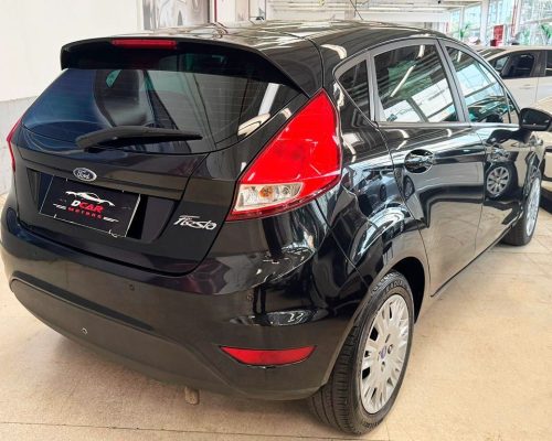 348857-ford-fiesta-20250109115620251695