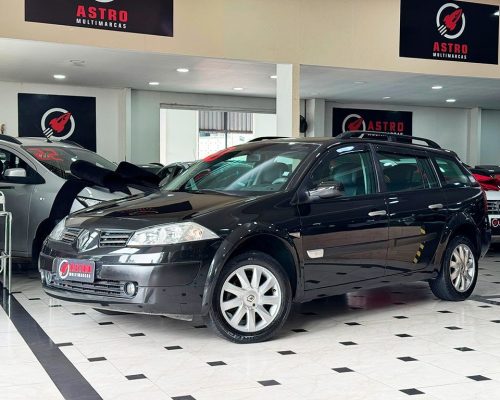 354527-renault-megane-20250210170310214616