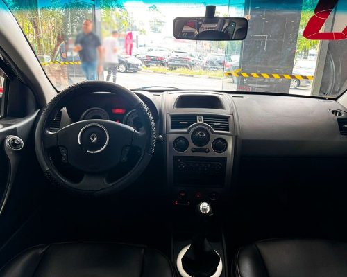 354527-renault-megane-20250210170310798928