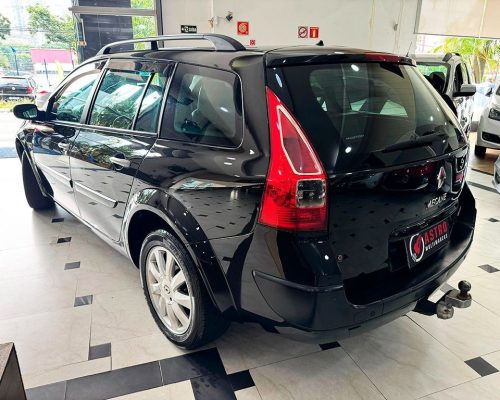 354527-renault-megane-20250210170311917149