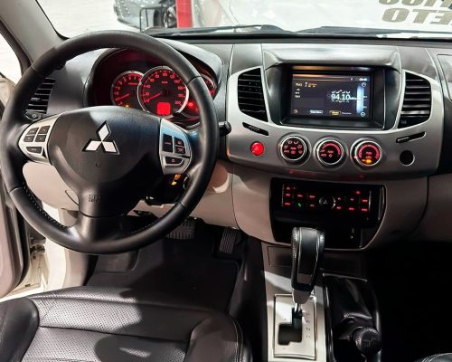 355686-mitsubishi-l200-triton-20250217143154079492