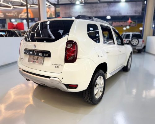 359842-renault-duster-20250606181042586807