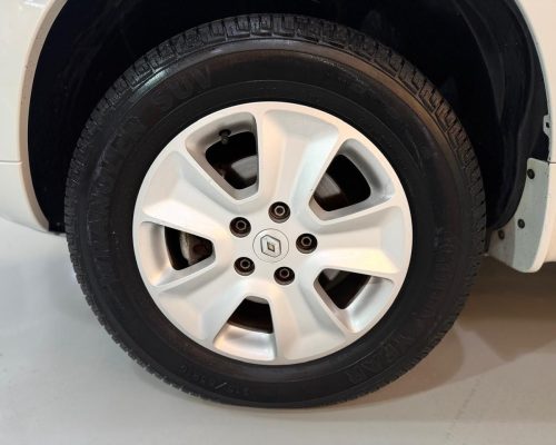 359842-renault-duster-20250606181055153732