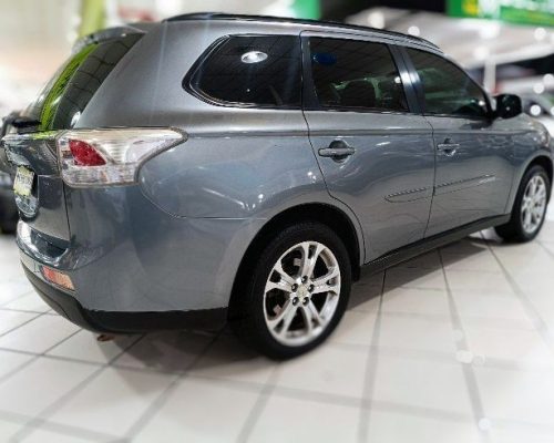 363262-mitsubishi-outlander-20250412124224427444