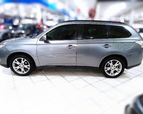 363262-mitsubishi-outlander-20250412124224704960