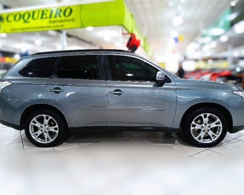 363262-mitsubishi-outlander-20250412124224798542