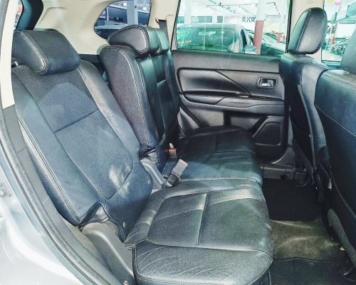 363262-mitsubishi-outlander-20250412124226726845