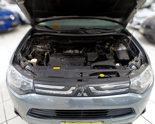 363262-mitsubishi-outlander-20250412133120332853