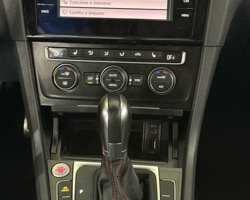 364366-volkswagen-golf-20250410153542227214
