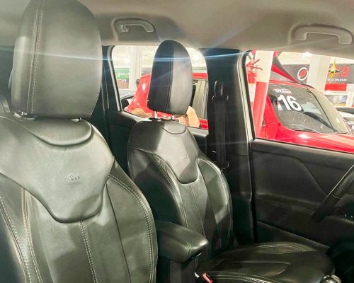 364775-jeep-renegade-20250412124547085938
