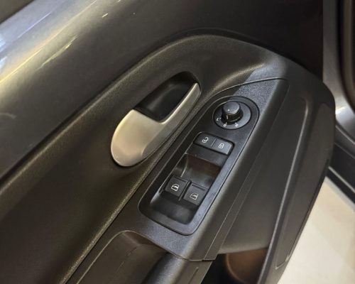 365394-volkswagen-up-20250505190133536772
