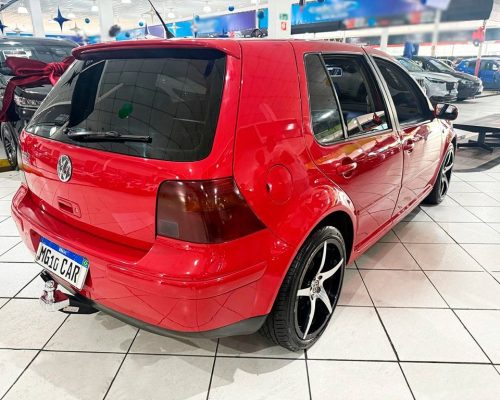 366006-volkswagen-golf-20250422174336827623