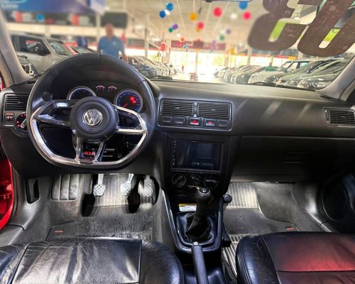 366006-volkswagen-golf-20250422174337908720