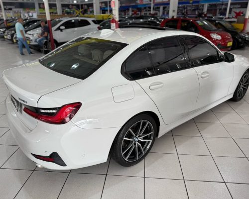 366134-bmw-320i-20250423132218598377