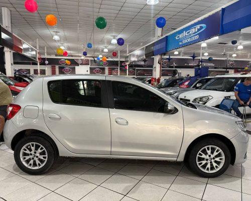 367196-renault-sandero-20250428222201661596