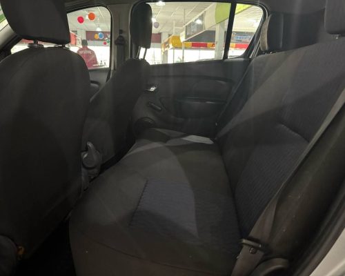 367196-renault-sandero-20250428222204229883