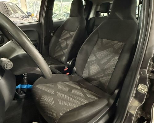 367219-fiat-mobi-20250429100904086317