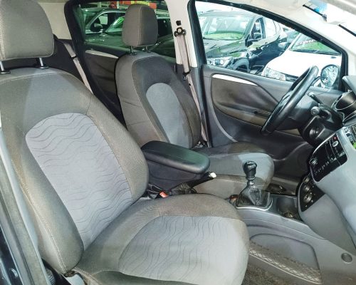 368081-fiat-punto-20250515122946313275