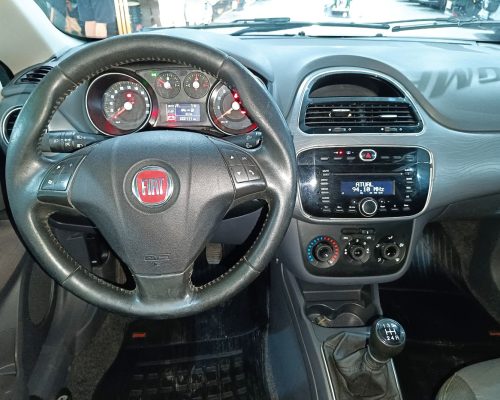 368081-fiat-punto-20250515122951932958