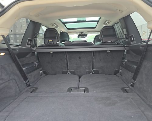 368085-volvo-xc90-20250504101154077290