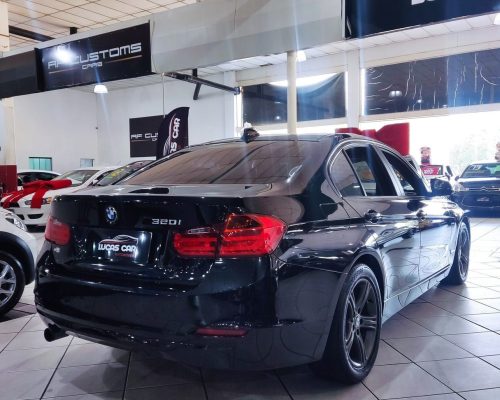 368225-bmw-320i-20250505154032510238
