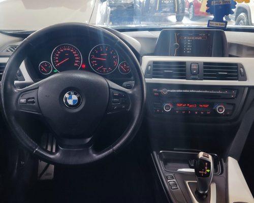 368225-bmw-320i-20250505154032719916