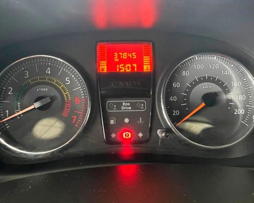 368342-renault-clio-20250506112323727454