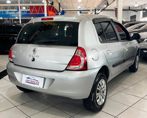 368342-renault-clio-20250506112325523327