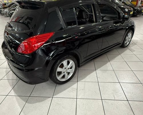 368538-nissan-tiida-20250507105520880241