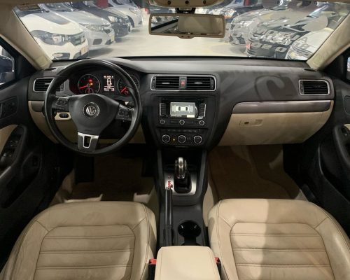 368695-volkswagen-jetta-20250507194003987096