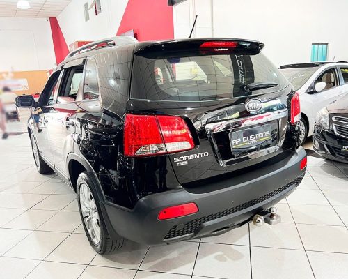 368813-kia-sorento-20250508152954873057