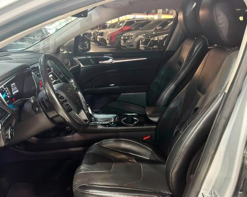 369871-ford-fusion-20250514190218808020