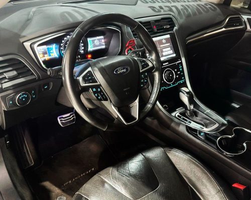 369871-ford-fusion-20250514190219023898