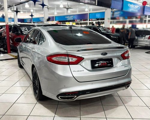 369871-ford-fusion-20250514190219735818