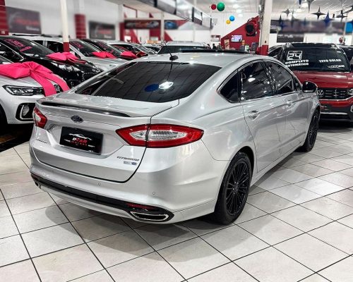 369871-ford-fusion-20250514190219872154