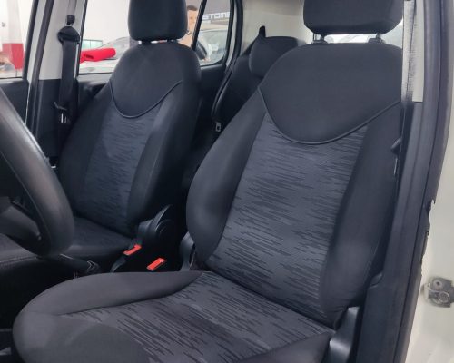 370019-fiat-uno-20250515155910940433